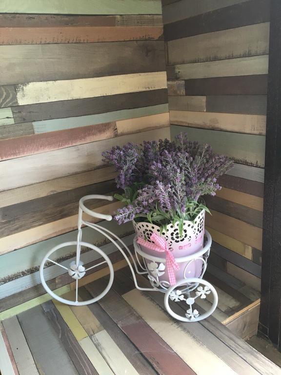 Art Hotel Warna Exterior foto