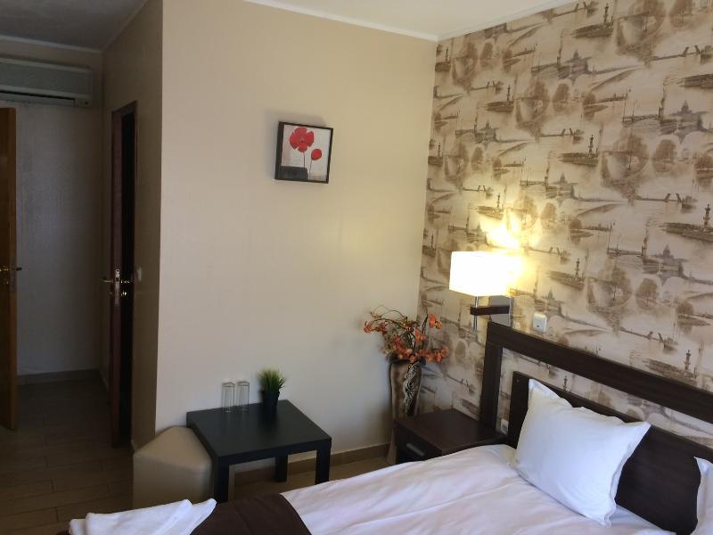 Art Hotel Warna Exterior foto